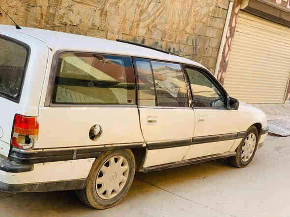 للبيع بسعر مناسب جدا 16$ وبيها مجال
اوبل اوميكا 1992 ....
حجم 20 بلادي كير مكينه صدر تايرات دبلات كله بل شرط 
سياره بدون اي عيب كله لوك بدون لا ضرر ولا صبغ 
السياره جاهزه 
رقم صلاح الدين الماني شرط التحويل والوكالة 
وسعرها مناسب 16$ وبيها مجال لشراي 
عنواني كركوك حي تسعين 
***********
