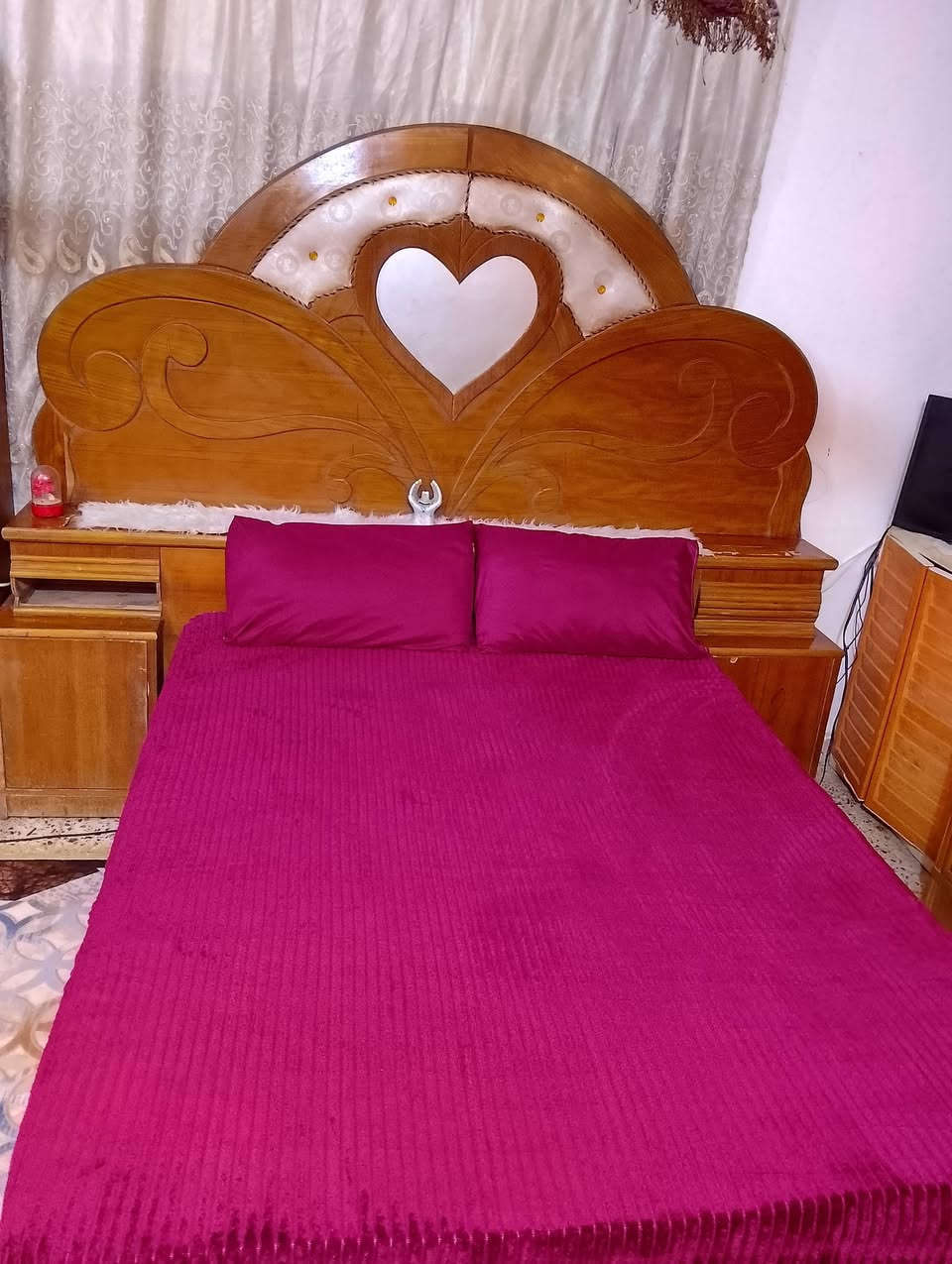 السلام عليكم غرفه مستعمله بيه ضربات قليله عنوان بابل 
السعر 500 وبيه مجال ***********
