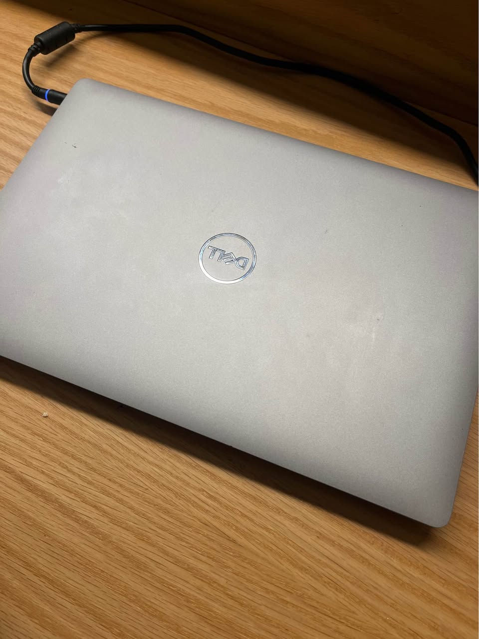 لابتوب ديل Dell Latitude 5511
نظافة عالية جداً
تصنيف Grade A يعني درجة اولى بالاستيراد وغير مصبوغ او مجدد 
مناسب للاعمال الهندسية والاعمال الثقيلة
معالج فئة H
Core i 5 الجيل العاشر H
الرام 16GB
الهارد 512GB SSD NVMe
كرت الشاشة Intel Shared
حجم الشاشة 15.6 الدقة Full HD الوان قوية
صوت عالي وواضح
كيبورد ضوئي
Windows 11 Pro اصلي مفعل وكامل التعاريف والبرامج
شاحن 130 واط
يتوفر توصيل لكافة المحافظات بغداد, العراق


**إذا كنت صاحب هذا الإعلان وتريد حذفه لأي سبب، رجاءا أرسل رسالة إلى الدعم الفني**