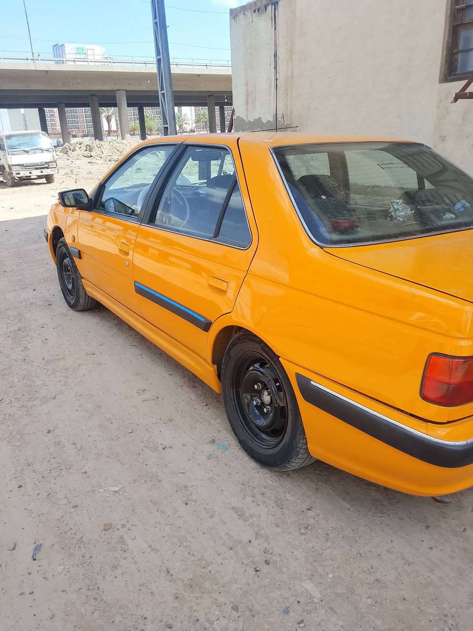 سلام عليكم بيجو بارص للبيع موديل 18 سياره خير من الله مكفوله كفاله عامه من عده جاملغ الخلفي صبغ وهاي طعجه بل جاملغ المامي 
مكينه كير تبريد كهربأيات خير من الله شاشه مري تحكمات بسمي تحويل مباشر مكاني بغداد الشعله السعر 58وبيه مجال 
الرقم *********** رصيد 
*********** بس واتساب
