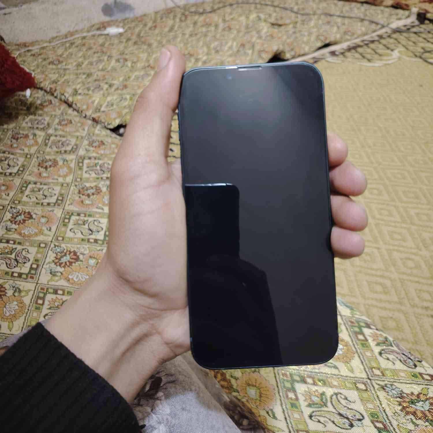 السلام عليكم
ايفون 13 عادي ذاكره 128 دبل خط 

بطاريه 95 

شرط من كلشي السعر 400 وبي مجال قليل 

مكاني حويجه حي العسكري 

***********
