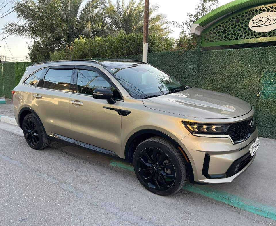 السلام عليكم 
سورنتو SX  2021 وارد امريكي ‼️
لون/ذهبي شمباني 
سياره  رقم اربيل بسمي شوكت متحب احولك 
هزه جديده 
الحدث موضح مرفوقه صور الحادث 3قطع صبغ 
بدون ايرباك 
المواصفات/محرك 4 سلندر تيربو 2500 🚀
1- بانوراما✨
2-كشنات VIP منفصل✨
3- حساسات ✨
4- رادارات جانبي امامي خلفي✨
5-توقف ذاتي✨
6-تحديد مسار✨
7- سياقة ذاتية✨
8- مري شفط✨
9- جنطة كهرباء وشفط✨
10 بصمات دخول ذكي على الابواب✨
11- كنشات كهرباء وتدفئة✨
12- عداد الكتروني✨
13- اربع وضعيات قيادة ( ايكو- سبورت - سمارت- نورمل)✨
14- تحكمات بلستيرن✨
15- تبريد قطعتين ✨
16-سايد بريك بصمة✨
17- ابل كاربلي✨
18-شاحن واير ليس✨
19-لايت زنون 3 عدسات LED✨
20- ويل حجم 20✨
21- جام كله اوتو✨
22-بك لايت LED✨
23- كامرة خلفية✨
24-فور ويل
وبعد بيه هواي مواصفات سونار وين ما يعجبك افحص 
السعر 215بيه مجال حك الجيه 
📞***********
📍بغداد الدوره
