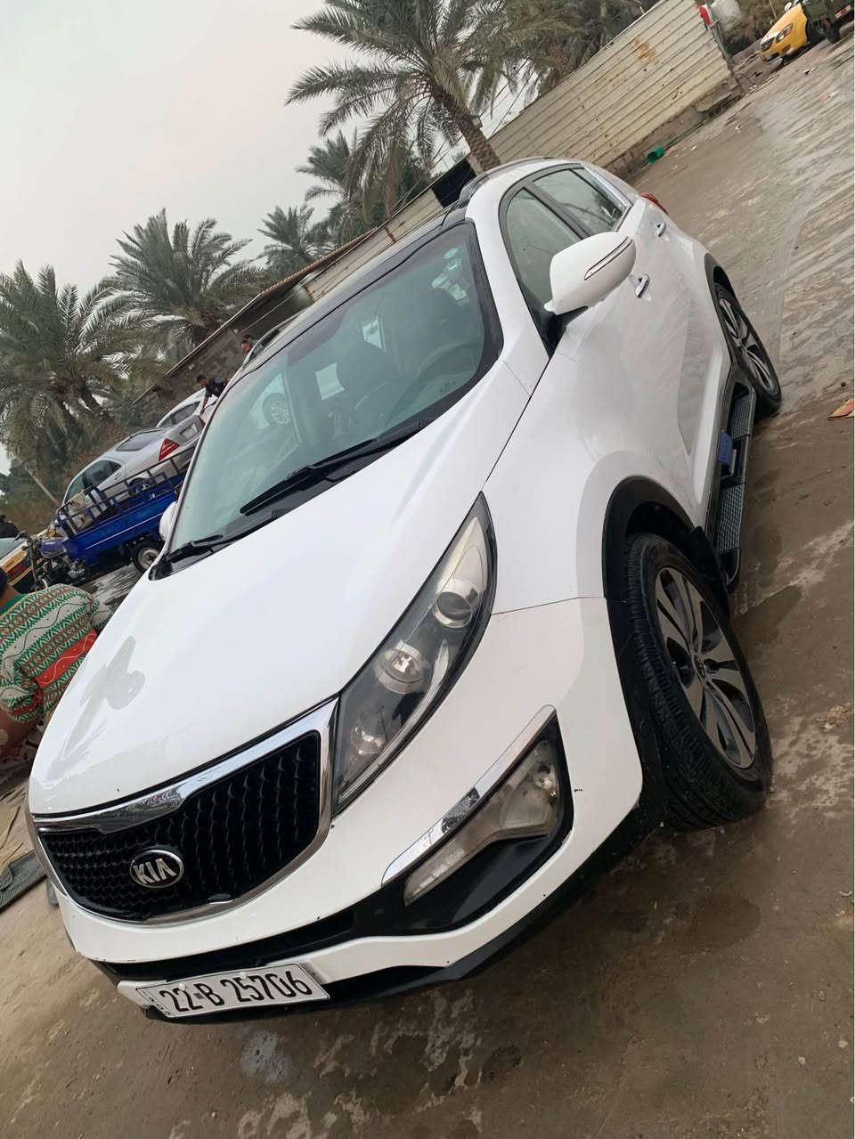السلام عليكم

كيا سبورتج خليجي 2011 

رقم اربيل انكليزي لل2030 

بسمي تريد تحويل تريد وكالة 

الموصفات فول عده البصمة 

بيه بنيد مفتوح ومرجع بلا بارد ولا صبغ 

وبيه شبر بارد بالباب 

 السعر 133 

***********

مكاني ديوانية ديوانية, القادسية
