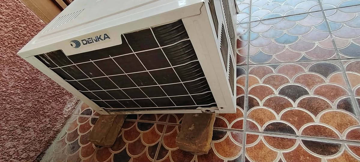 مكيف 2 طن للبيع ..
غاز 410
نظيف حيل وغير داخل تصليح.
السعر 275 ..
العنوان حلة .. كريطعة ..
للاتصال ***********
