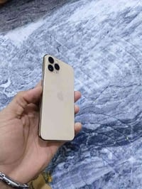 11 ابرو  كله ابلادي نضيف حيل  كله ع شركه بطاريه 80 شاشه ابلاد ذاكره 25...