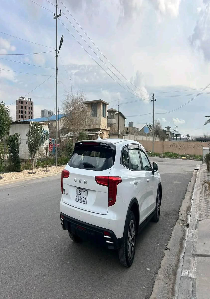 ئەوەی مووشتەریە با نامەی بنێرێت
‎2025 هاڤال جۆلیۆن موديل شكل نوي  
‎  تعدیل سورعە و سوكان فوليوم بەسمە و بریک بەسمە لایت بک لایت لید کامیرە
‎ هیچ کێشەیەکی نیە زمان شريكة ١٠ سال بي
سبوغ و تەعدیل  بەشەرتە سەیارەکە14هه زار  كيلؤ مةتر رؤييه بة ناوةي خؤمة 
‎ سحر. 148 مه جاله كى كه م  

هاڤاڵ جۆلیۆن لەسەر نوێترین پلاتفۆڕمی LEMON دروستکراوە کە کێشەکەی سووکترە، بەمەش کاراییەکی زیادتر و باشترکردنی بەکاربردنی سووتەمەنی دابیندەکات.

بزوێنەرێکی 1.5 توربۆچارجی 4 سلیندەری و گێڕبۆکسێکی 7-خێرایی DCT ، کە بەرزترین هێزی 156 ئەسپە (hp) و بەرزترین تۆرکی 220 نیوتن مەتر (Nm) بەرهەمدەهێنێت، لە کاتێکدا ئاستی بەکاربردنی سووتەمەنییەکەی بۆ 6.8 لیتر بۆ هەر 100 کم لە سووڕی دەرەوەی شاردا کەمکراوەتەوە.


**إذا كنت صاحب هذا الإعلان وتريد حذفه لأي سبب، رجاءا أرسل رسالة إلى الدعم الفني**