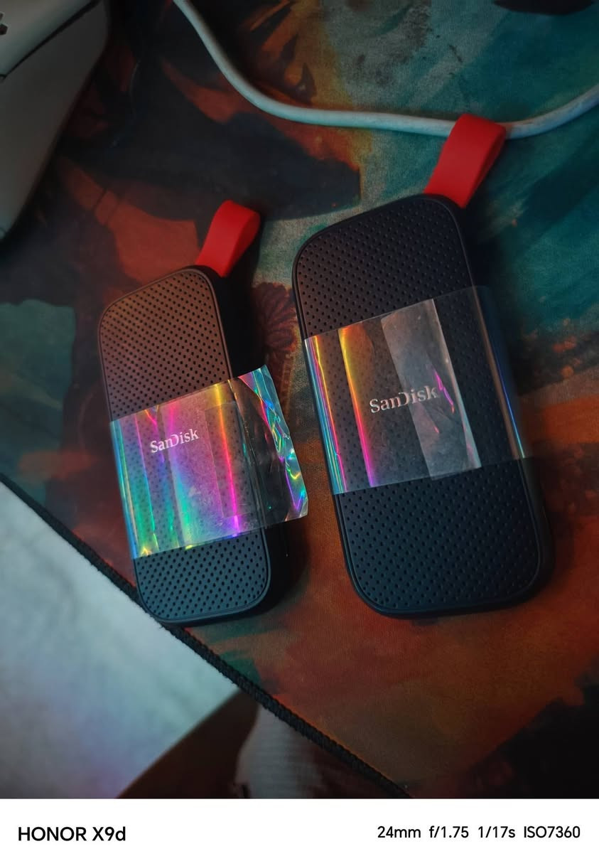 إعادة نشر
اترجاك لا تحجز وتكلي دزه وبعدين متستلم.....
هاردين ssd Sandisk portable 2 tb
الواحد 175 قفل
اليسأل بيش الجديد 
سعر الجديد ب 300 الف بالصناعة ب مكتب  و ب 750 الف ب مكتب اخر
ما يصير اذكر اسماء مكاتب لان مينزل المنشور
نقص كرتونة فقط
استخدام يوم واحد واقل 
مكاني بغداد الجديدة +توصيل موجود


**إذا كنت صاحب هذا الإعلان وتريد حذفه لأي سبب، رجاءا أرسل رسالة إلى الدعم الفني**