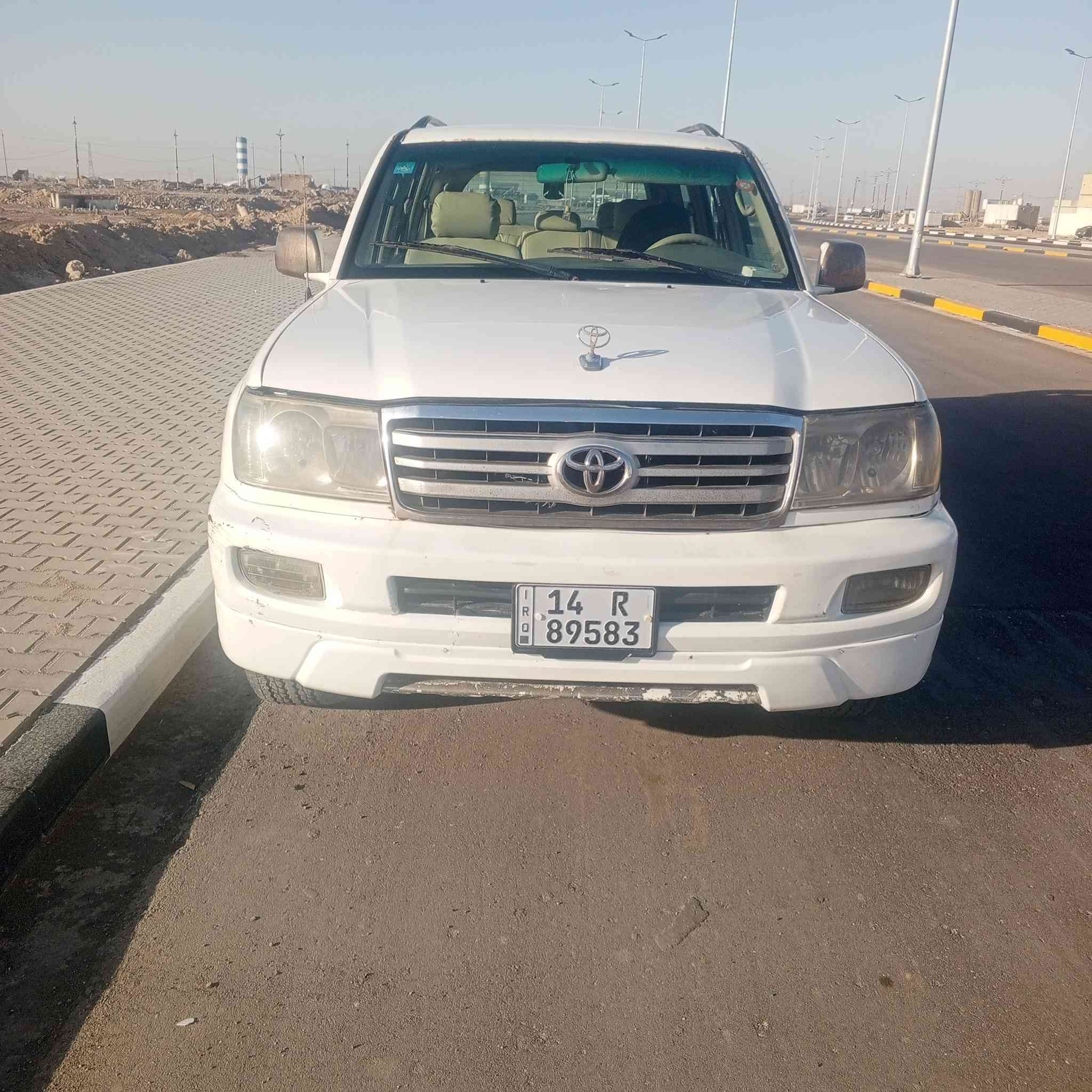 السلام عليكم 
لاندكروز جكسارا موديل 1999 رقم نكليزي بصره مكفوله مكينه وكير وحداديه وشاصي البدي مكفول من الضربه والجفيه بيهه مكانات خياس بصيطه السعر 100 المكان بصره كرمة علي ترهم مراوس ***********
