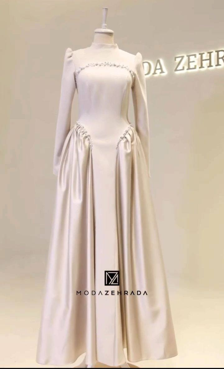 فستان ترند كوالتي عالي
خامه دابل مطعم ستن 

قياس 48/46/44/42/40/38/

#سعر قطعه 35 الف

للحجز واستفسار مراسلتنا على الخاص 

او واتساب ***********
