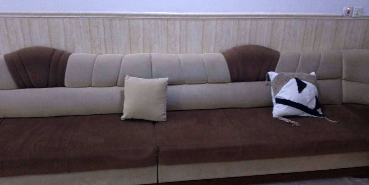 ديوان نضيف ماخذ ٦ اوراق يريدونه ٢٠٠  بي مجال ١٢ مقعد مكان دوميز


**إذا كنت صاحب هذا الإعلان وتريد حذفه لأي سبب، رجاءا أرسل رسالة إلى الدعم الفني**