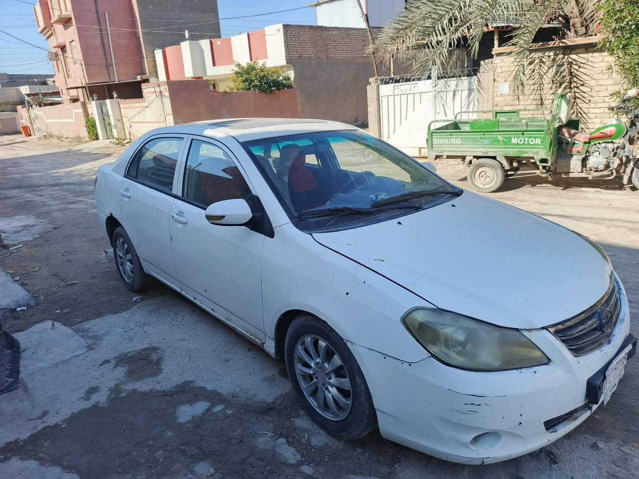 السلام عليكم للبيع سياره بي واي دي G3 موديل 13 رقم بابل محرك كير خير من الله السياره جاهزة بس يحتاجها صدر الامامي فقط وباقي جاهزة صبغ جاملغ و بنيد بدول الدواخل السعر 37 وبيه مجال بسيط مكاني بابل حي البكرلي الرجاء اني مكلف بل نشر أي استفسار اتصل على الرقم الهاتف ***********
