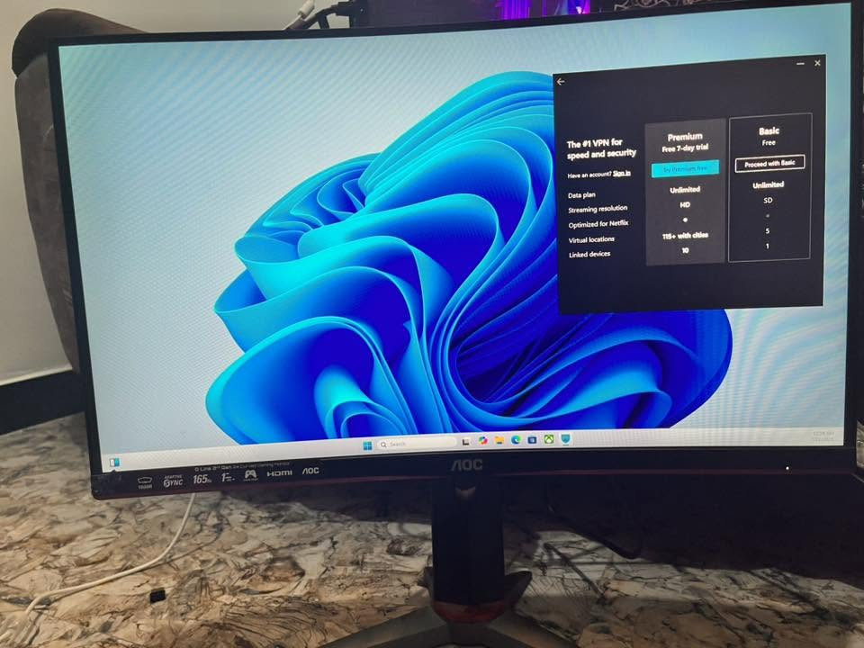 السلام عليكم 
Pc للبيع بدون مراوس
المواصفات:
intel core i5 14600 kf 
Asus dual rtx 4070 12gb 
asus prime b760 m-k d4
Teamgroup 32gb 16x2 ddr4 3600mhz
SSD M.2 Samsung 990 pro 1tb بدون هيتسنك
SSD M.2 Mass 1tb
Deepcool le520 white
Thermalright 1000W platinum
Xigmatek gaming x
Cable extension white rgb 
السعر 1.800.000 وبيه مجال
______________________
Samsung odyssey g4 240hz 27 inch 1080 p
السعر 260.000 وبيه مجال
Aoc 24 inch 1080p 165 hz
 بيها dead pixels 
السعر 140.000 وبيه مجال
____________________
Keyboard Attack shark magnetic
السعر: 40.000 وبيه مجال 
Mouse glorious model o
السعر 35.000 وبيه مجال
____________________
UPS k-star 2000va 
السعر 60.000 وبيه مجال
UPS 1500va 
السعر40.000 وبيه مجال
____________________ 

العنوان الديوانية 
***********
