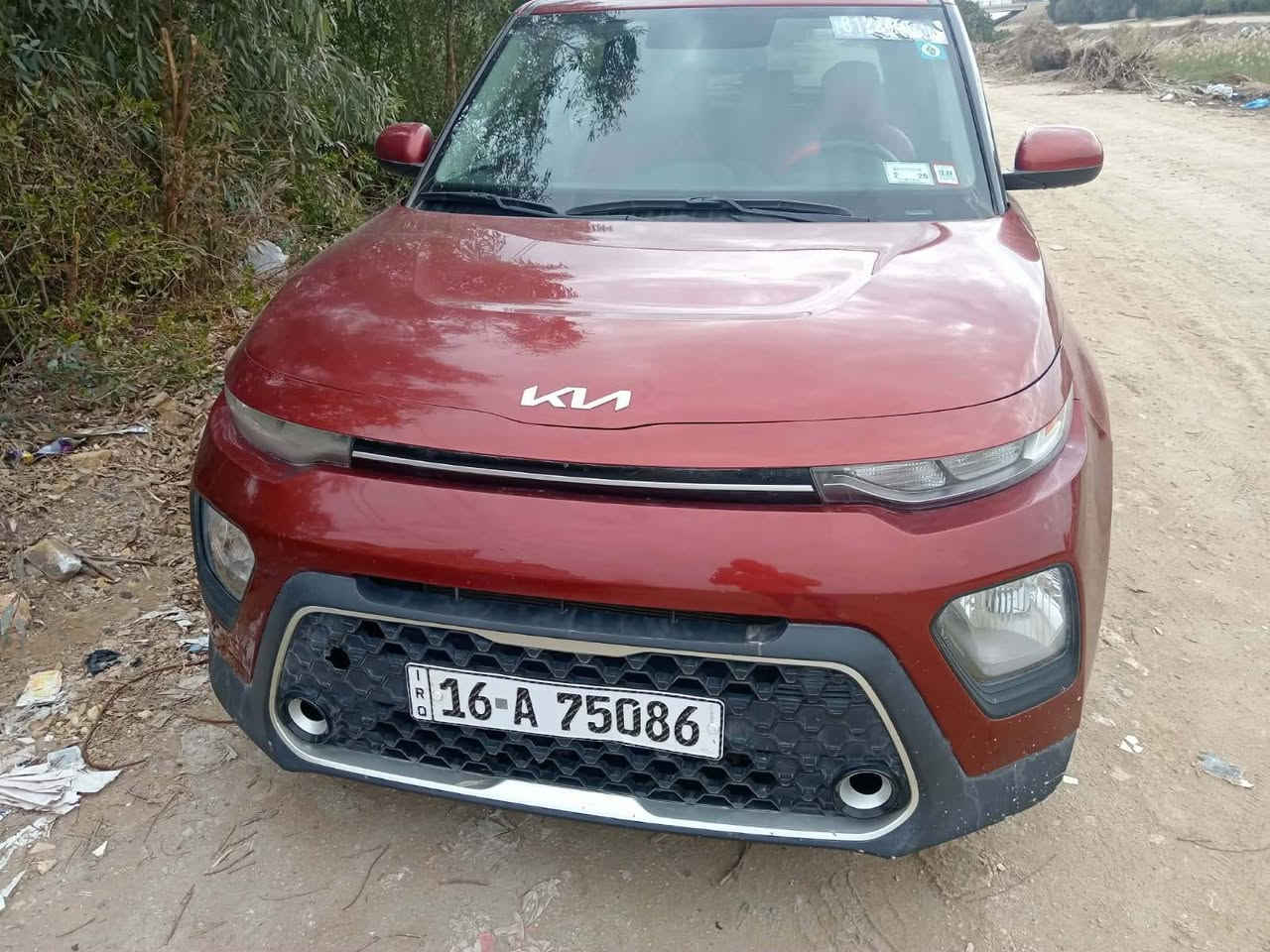 السلام عليكم 
سيارة صول موديل 2022
مكينة 2000 دوش
حادثها جدا خفيف ومرفق مع الصور 
كفالة من التبديل 
السيارة بأسمي 
حدادية جديدة تاير جديد 
تبريد ثلج 
سويج 
***********
