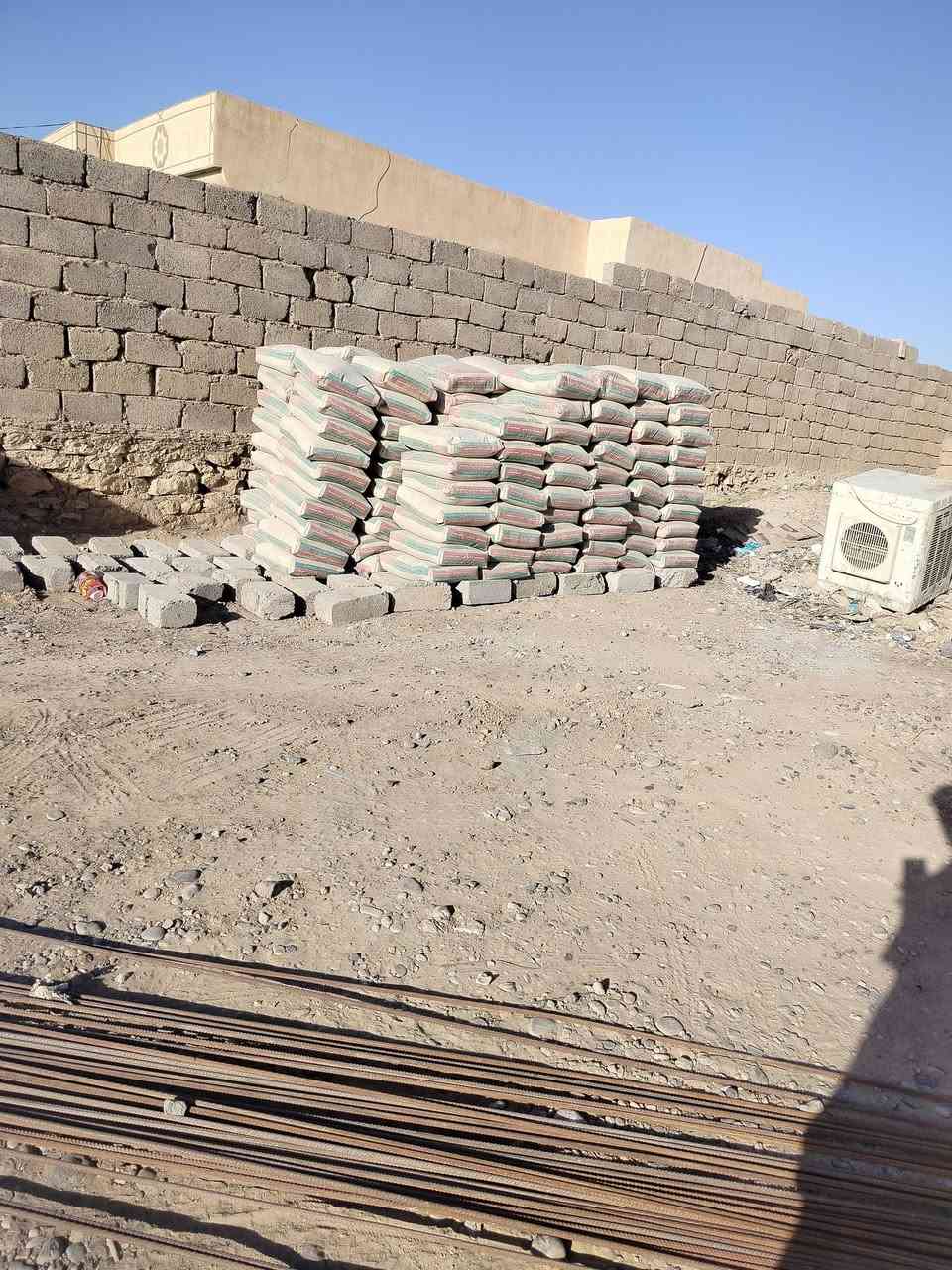 السلام عليكم سمنت حديد 
ماس سعرالطن 105
بادوش توسيع سعرالطن 104
حمام العليل سعر الطن 84
حديد ابو النص سعر الشيش 9
حديد ابو ثلث 8
يوجد خدمة توصيل لجميع القره 
الستفسار ***********
مكاني جنوب الموصل قريه السرت
