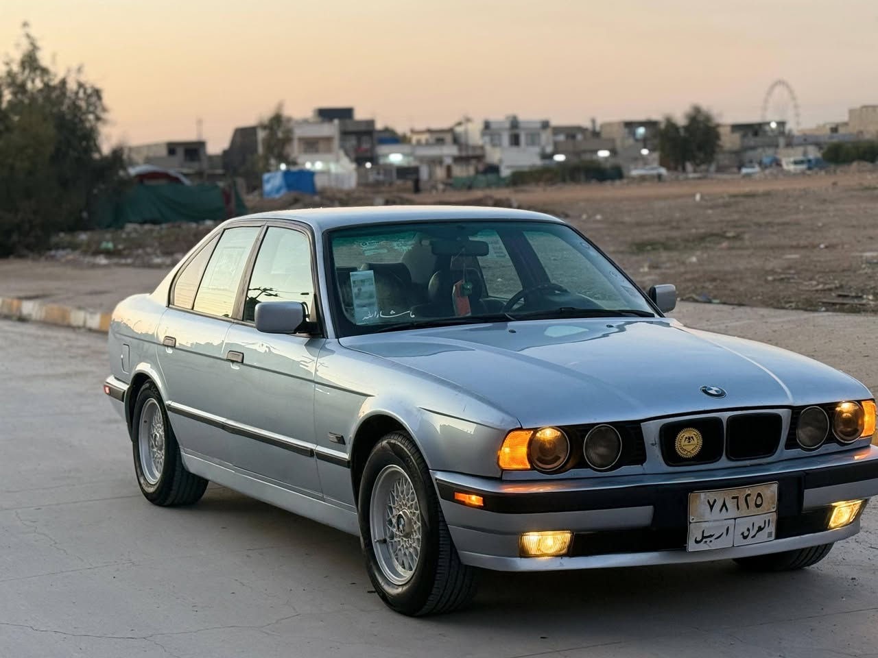 سلام عليكم
525 اصل اوتو 
كير محرك صقر 528 محرك جديد شاد قبل شهر
السياره فول عده السلايت
موديل 1995 اصل 
تبريد ثلج 
رقم اربيل ثاني يوم تحول 
دواخل اسود جلد 
بدون ظربه
تخم تاير جديد 
صدر امامي خلفي جديد
كهربائيات كلهه شغاله سياره جاهزه 
عنوان كركوك 
سعر 68$ بي مجال شي قليل 
***********
اخوان الشراي يتصل بي خير ويدلل 
والموشراي لا يخابر لا يتعبني ولا اتعبه
