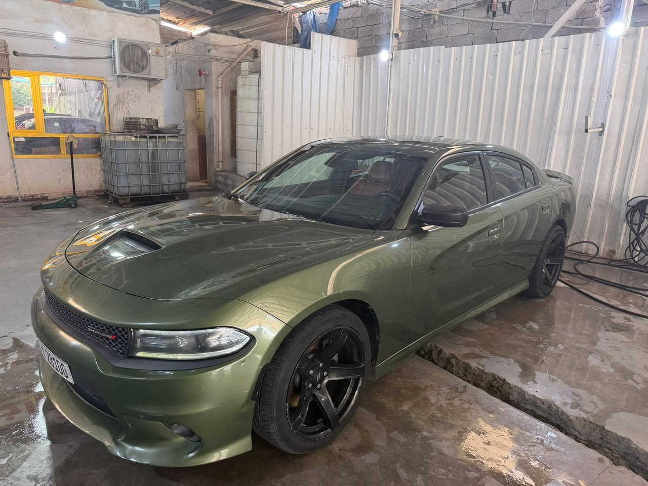 السلام عليكم
جارجر 2019 Gt خليجي رقم بغداد
ماشيه 56 الف ميل 
بدون صبغ بيها بارد نص باب السايق وبعض الملاحظات 
مواصفات فتحه كشن جلد دركه كاربون فايبر rpm 
السعر 245
مكانها ناصريه مركز
***********
