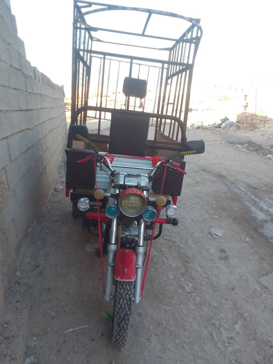 السلام عليكم للبيع 1500///0770 629 0695)
