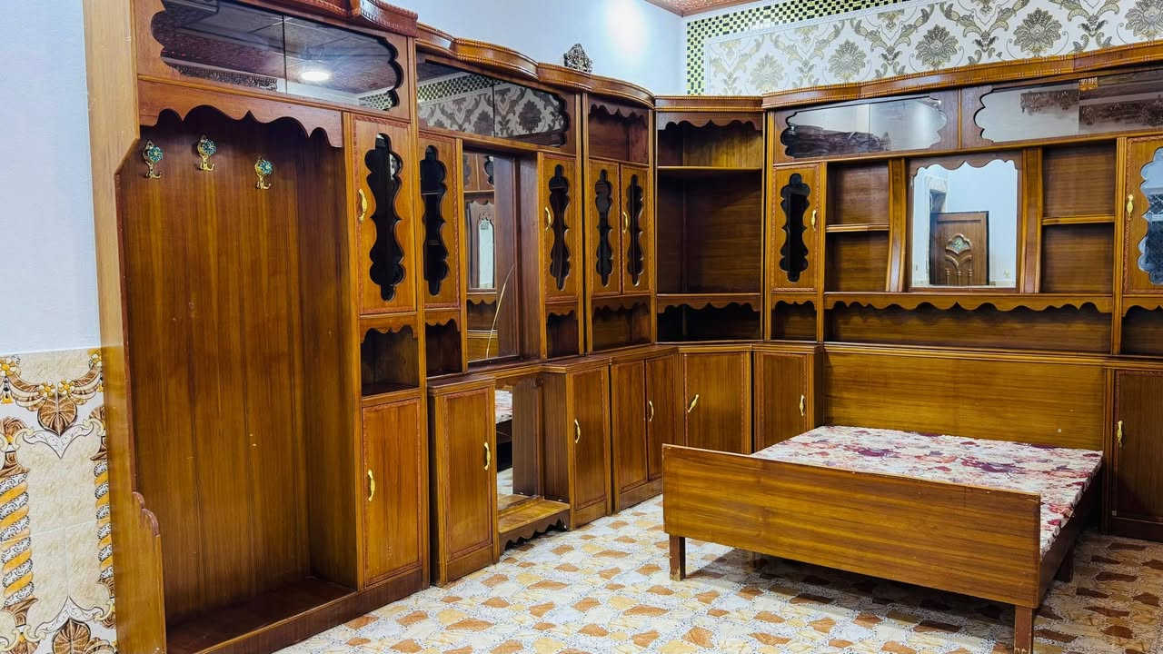 #عارض_خاص_شرط_جوة_السوك
يوجد غرفه نوم صاج عراقي اربعينيه قطعتين نضافه فول السعر مليون للاستفسار ***********
