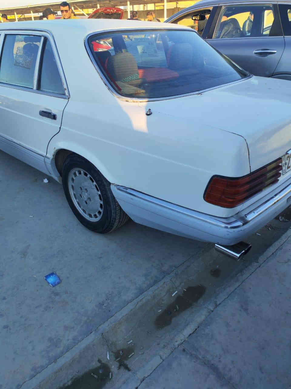 سلام عليكم
مارسدس موديل 1988
حداديه نص عمر 
اطارات نص عمر 
مكينه 3000
لا تنقيص 
ولا تبخير 
والسياره كما موضح في الصور 
مكان السياره كوت 

غير متواجد ع التواصل الاجتماعي 
***********
السعر 38
