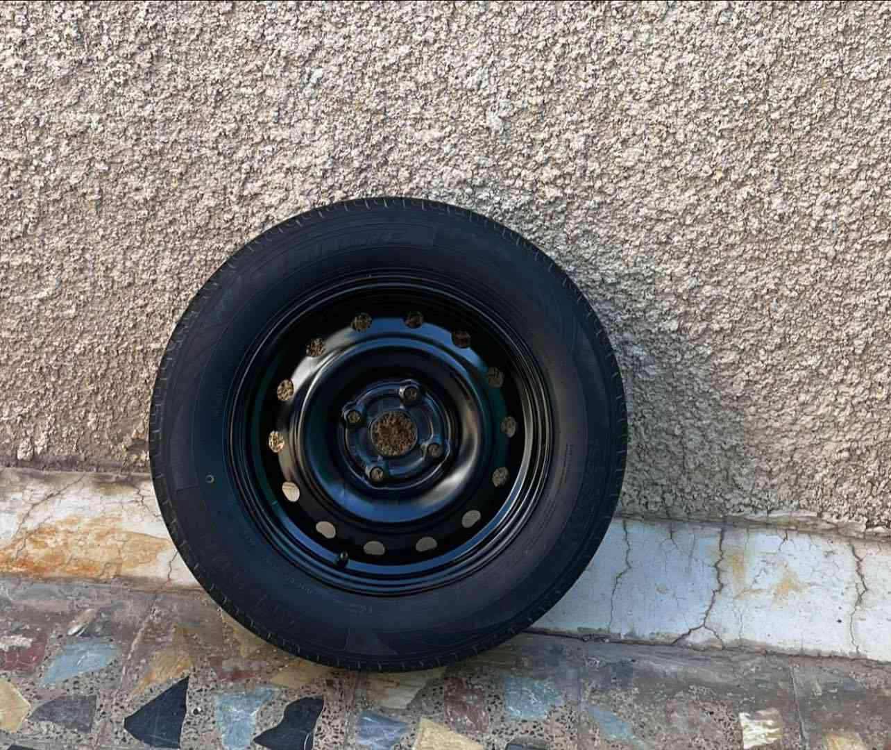 السلام عليكم
تاير + ويل مال اوبترا جدد السعر 35 الف 

مكاني الشعب ***********
