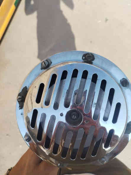 تك هورن بوش مال نبيل علوان وجبه قديمه فول سعر 50وبي مجال حك جيه فقط بغداد لامين ***********
