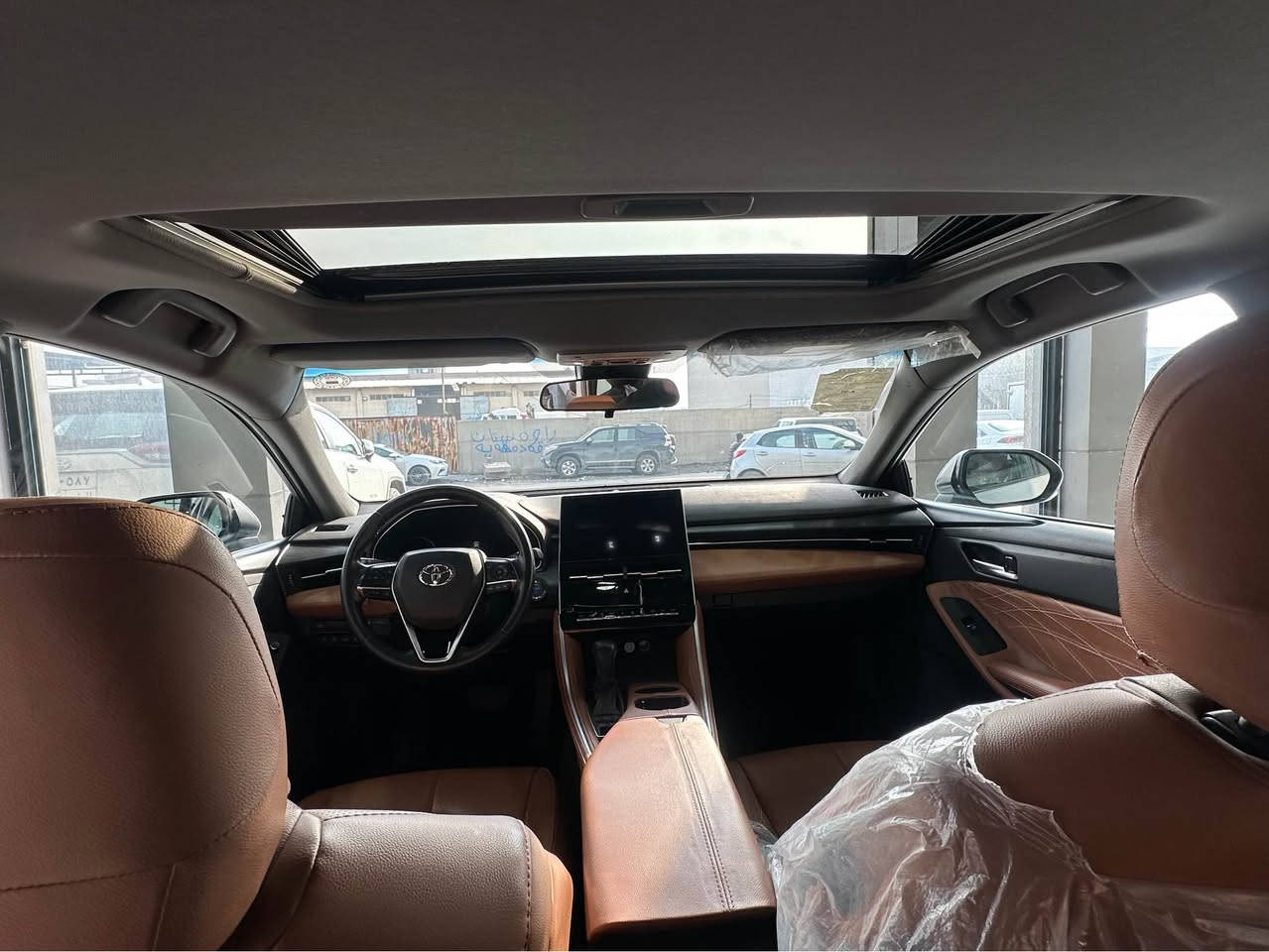 تويوتا أڤلؤن
موديل-2024
تجميع-صينى
مواصفات-فول- 
كيلومتر-11000
محرك-بزين-هايبريد
0750 711 5442
0772 152 5442 أربيل, العراق
