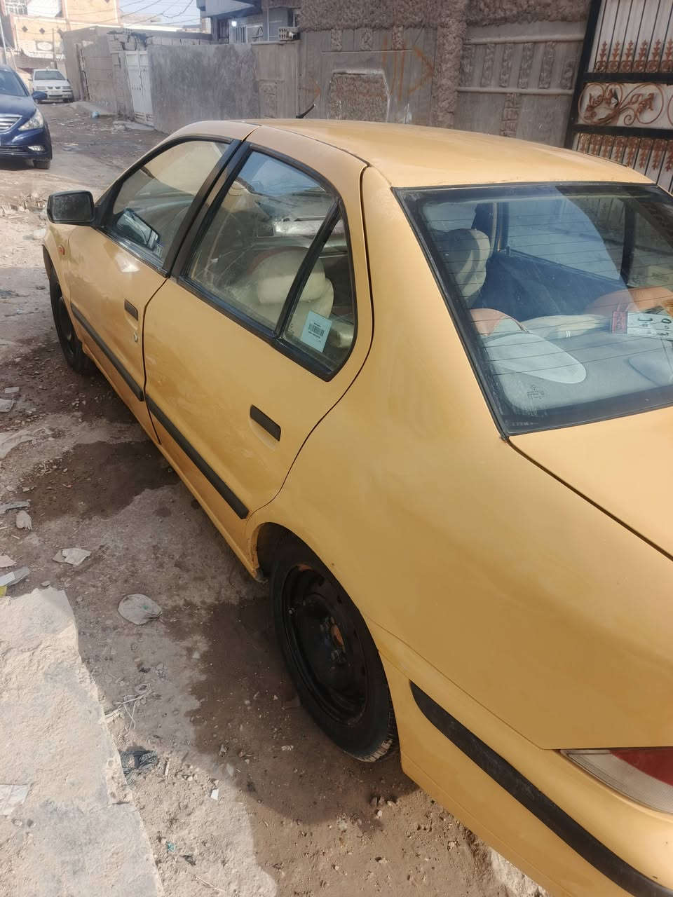 سلام عليكم سياره سمند موديل 11كير مكينه حداديه تخم تاير كله جديد مكفولة راعيها بصفي جيرانا رقم بغداد مصفر هيئه وغرامات السعر ٣٤ وبيها مجال سياره نضيفه مال جناي تواصل واتساب ***********
