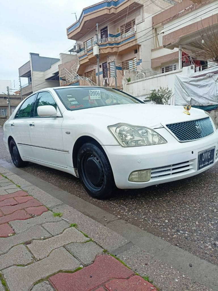 شاهینە 2006   182  سپی سەدەف  2دوگمەی ناوزەرد مەجموعە لێگزس کامل مەسرەف کراوە 1 نوقوستانی نییە   130 هەزاری حەقیقی ڕۆشتوە سیارەکە زۆربێعەیبە کۆدی بۆ کراوە  
لە سلێمانیم 
*********** السليمانية, العراق
