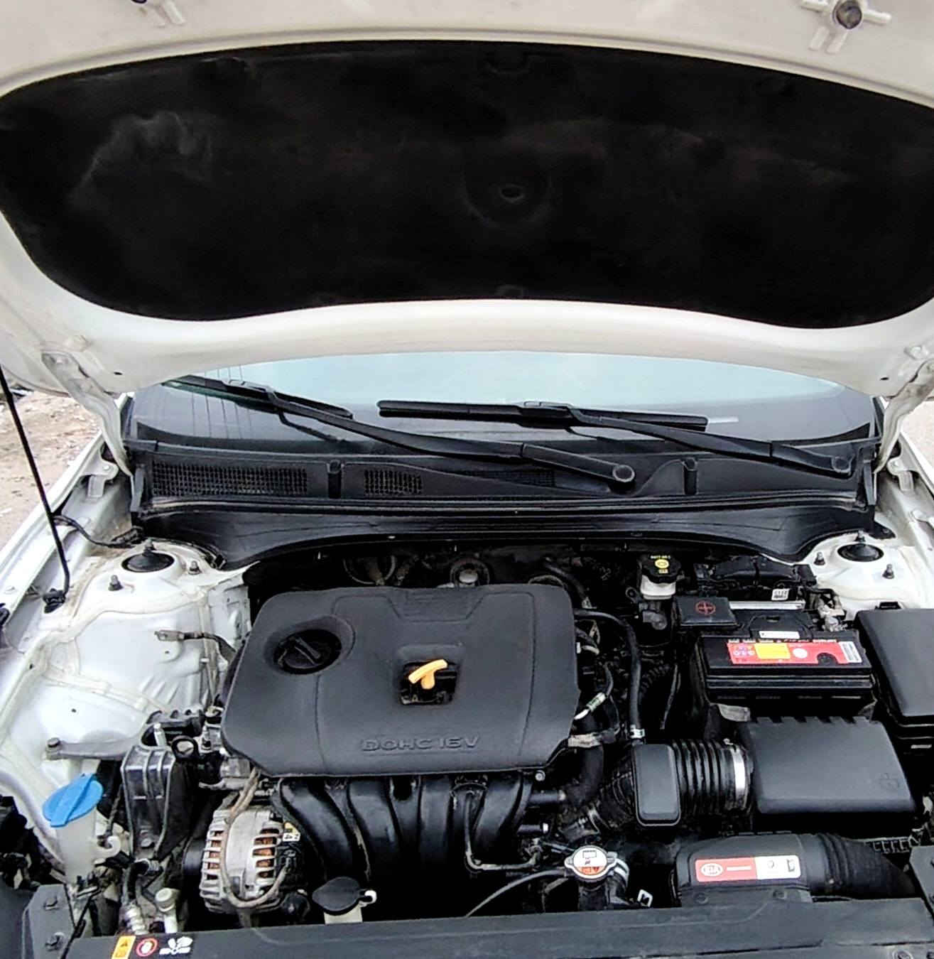 السلام عليكم
كيا سيراتو خليجي 2019
محرك 2000دوش رقم بغداد
داخل جلد بصمه تشغيل 🔛 
ماشيه 75 الف سياره جديده 
مراوس ابقل منها او بيع 
145 بيها مجال بسيط
***********
