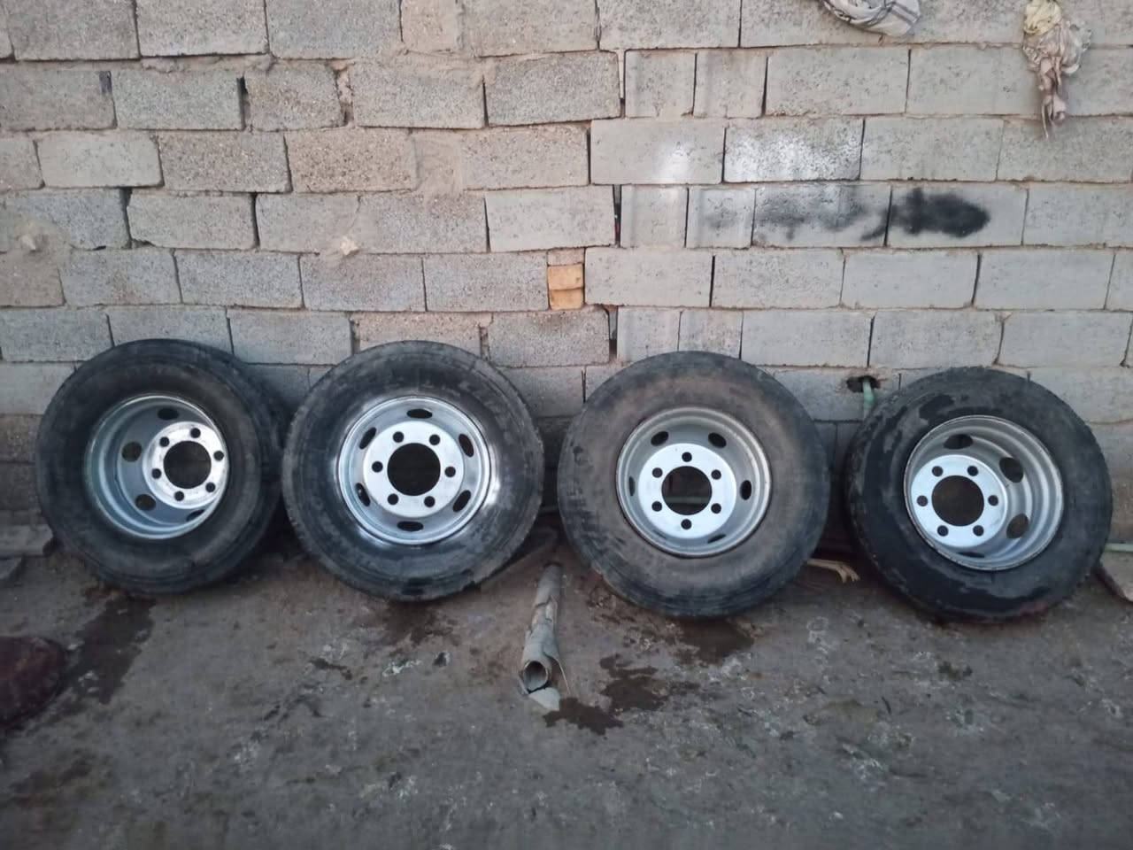 سلام عليكم وياله لبيع 17 ونص نضيفات العدد 4 % ***********
