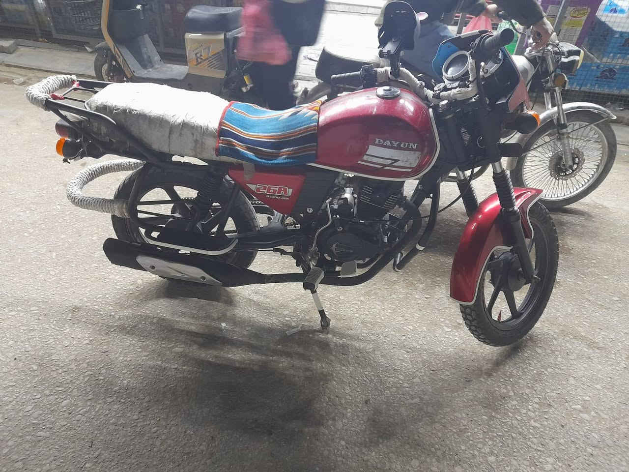 السلام عليكم دايون نفخ اصولي مديل 19  
للبيع بمليون و75 وبيه مجال 1075
وبيه مجال دراجه شلعه معدل شك الكاع مكينه خير من الله 
مكان نجف حي العسكري نهاية شارع السبيس شراي تعال خاص


**إذا كنت صاحب هذا الإعلان وتريد حذفه لأي سبب، رجاءا أرسل رسالة إلى الدعم الفني**