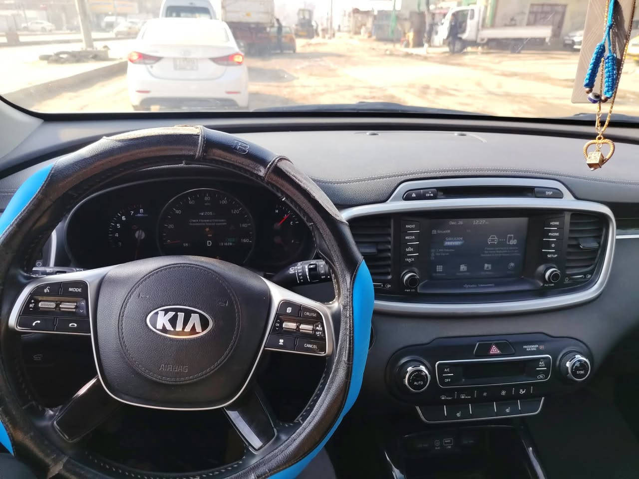 السلام عليكم
سورنتوا ٢٠١٩ وارد امريكي
٦ سلندر فول عدا البنراما
ماشية ١٣١
محرك وگير كفالة 
رقم بغداد هزة جديدة باسمي
سيارة حادثه جاملغ وبنيد نفسهن مصلحات نفس الليبل مابيه تبديل
السعر ٢١٥ وبيها مجال 
مكاني ديوانية
***********
