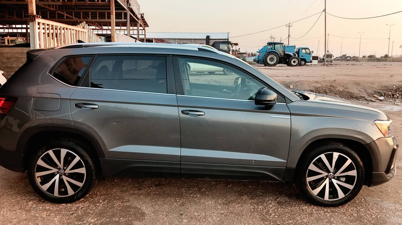 السلام عليكم للبيع فولكس أكن اتلس موديل 2024 حره بدون رقم حادث تبديل جاملغ وبنيد فقط سياره تبريد قطعتين بصمه مثبت سرعه كشن جلد كهربائي السياره نص فول تخم تواير حداديه شرط العنوان السماوه قضاء الرميثه رقم الهاتف ***********
