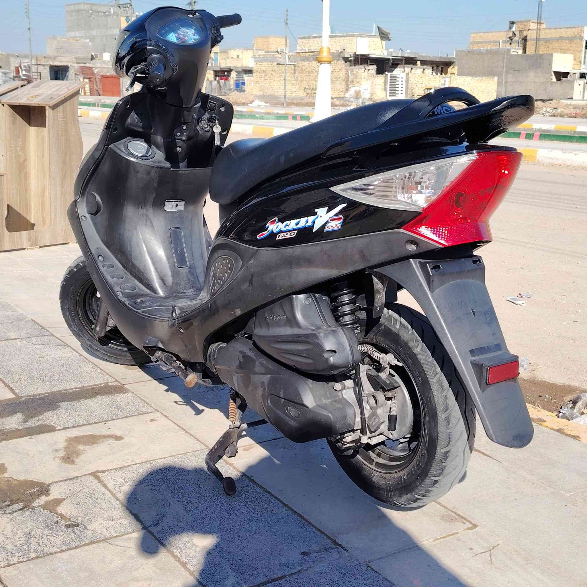 السلام عليكم كامكو متوازي ع بيعتها مكانها رفاعي سعرها 700رقم *********** او خاص
