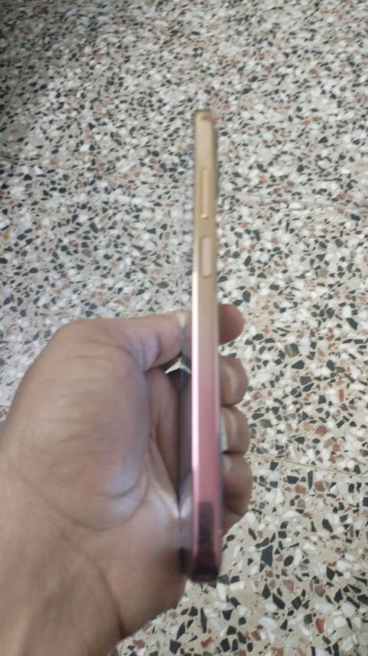 السلام عليكم جهاز بلاك فيو A95 شبيه ايفون 11 برو جهاز حلو ونظيف مامفتوح ابد جدا نظيف ذاكره 128
السعر 150
هاتف ***********

