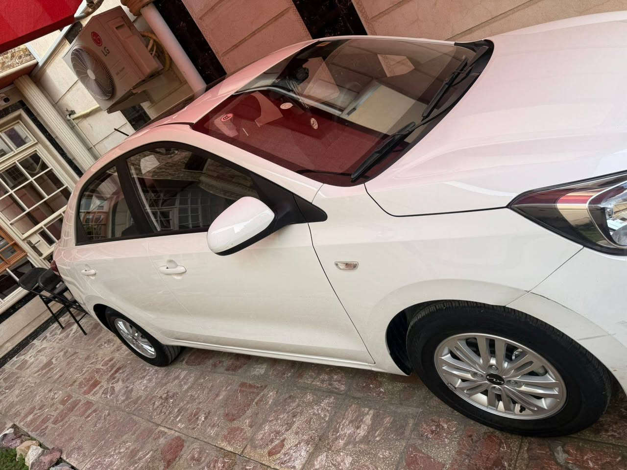 كيا بيكاس 2023
لون ابيض
ماشية 8200
فتحة سقف 
كاميرا داشكام(داشسكيور) امامي صوت وصورة وخلفي اصلية
شاشة سمارت اندرويد اصلية مع كامرات خلفية 
السيارة استخدام منزلي فقط سيارة اخت الزيرو
مكفولة گير ومحرك وصبغ 💯 
دبل سويچ
السيارة بإسمي والتحويل مباشر
مكان السيارة زيونة قرب الشقق
السعر 19 ونص مليون عراقي
***********
