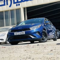 للبيع سياره كيه فورتي موديل 2024 بدون حادث ماعدا  البنيد بي بارد ماشيه...