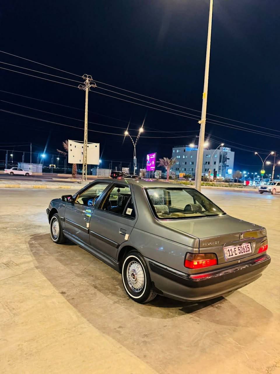 بيجو موديل 2023 كفاله عامه ماشيه63 دوشمه عام مكان السياره واسط السعر 72 وهذا رقمي ***********
