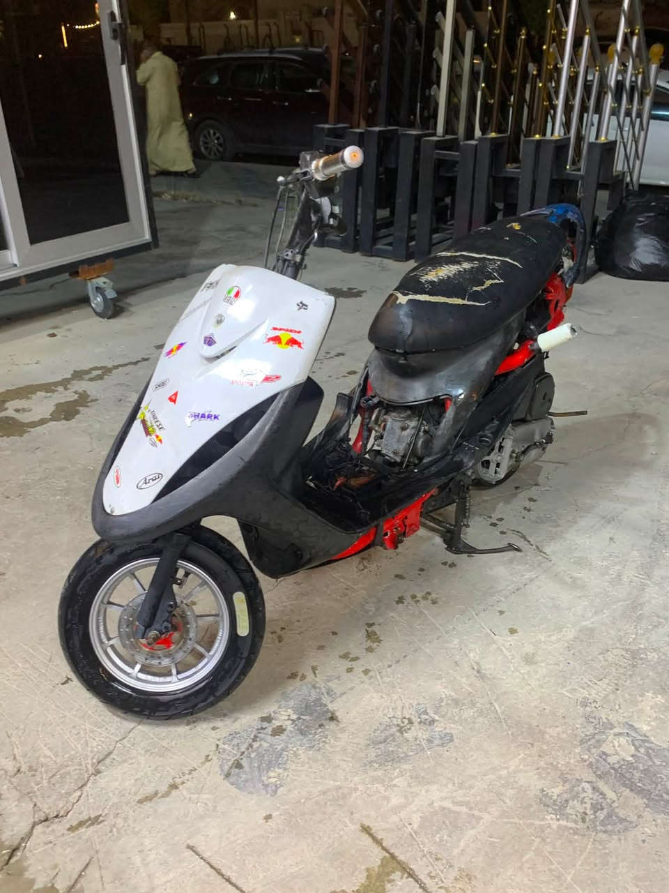 سلام عليكم ماكس عدله كوم حديد معلكه ولفات 
مكاني غزاليه 
***********
سبب محتاج فلوس واريد ابيع
