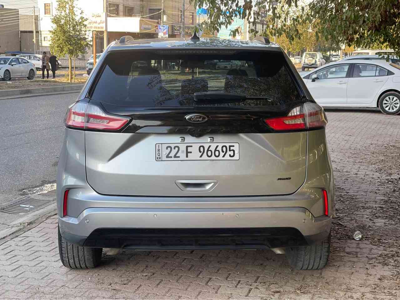 السلام عليكم 
فورد ادج 
موديل : ٢٠٢٣
ماشية : ٢٨ الف مايل قابل زيادة 
مواصفات : فور ويل -شاشة كبيرة -تبريد مركزي -ابواب لمس -كاميرا-بصمة
حادث سيارة : بس بونيد صبغ بدون دواخل بدون ارباك 
مكان اربيل 
*********** أربيل, العراق
