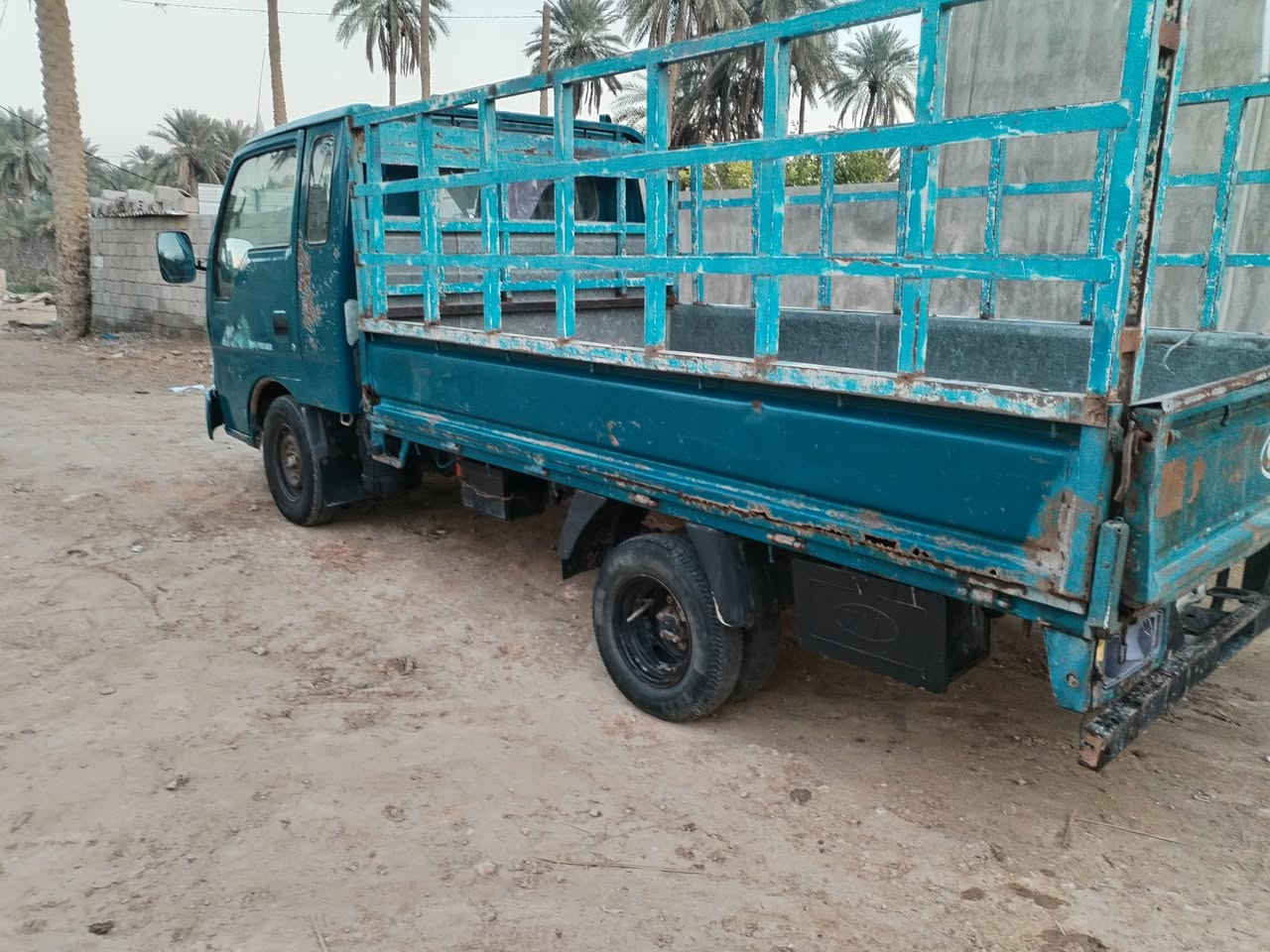 السلام عليكم كيه فونتيره لبيع موديل 2000 قماره كلاب مكفول شاصي كير مكينه اكسن السياره ابلاديه السعر 58  ***********
