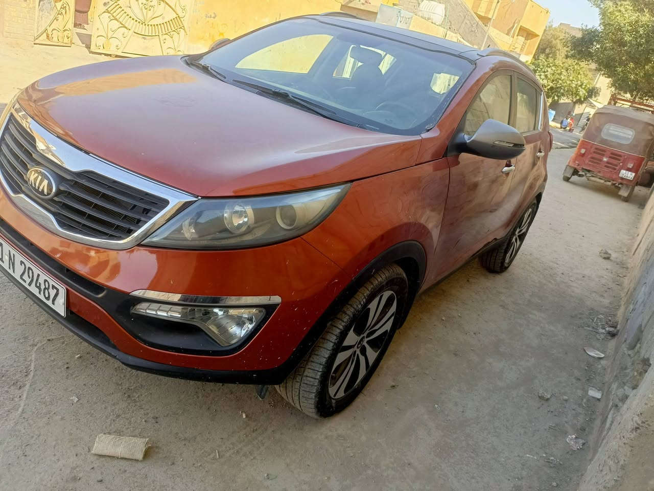 سلام عليكم سبورتج موديل 14 مكينه وكير مكفولات تخم تاير تدفئه وتبريد بيهه جاملغ خلفي ومصبوغه حزام سياره فول مواصفات مراوس حسب القناعه السعر 118 مكان السياره بغداد رقم الهاتف ***********
