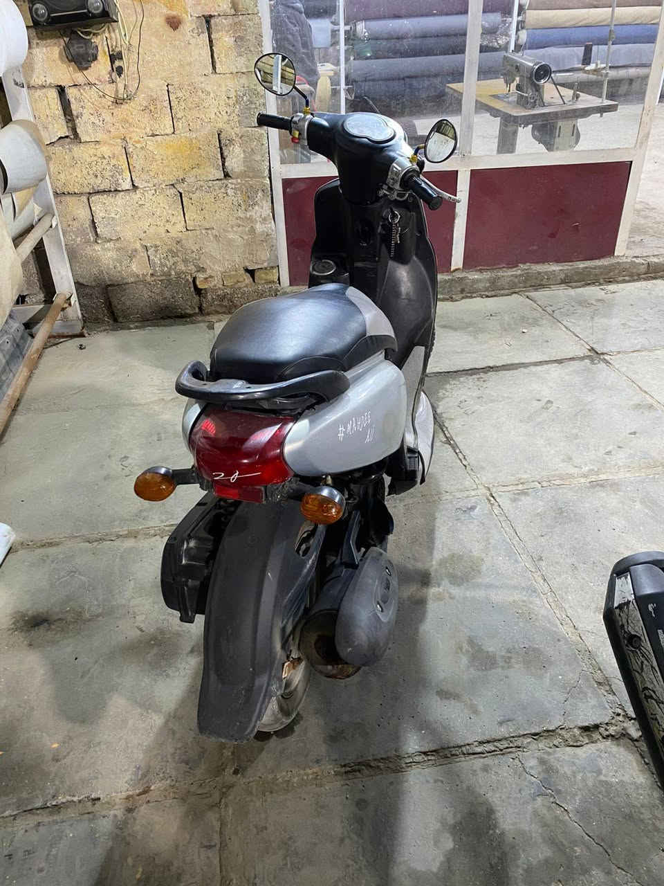 السلام عليكم دراجه فله للبيع مكفوله نقصهة كتف اشاير بس وكتف هورن نصافتهة مثل مشوف بصور مكان حسينيه راشديه سعرهة ٦٠٠  *********** بغداد, العراق
