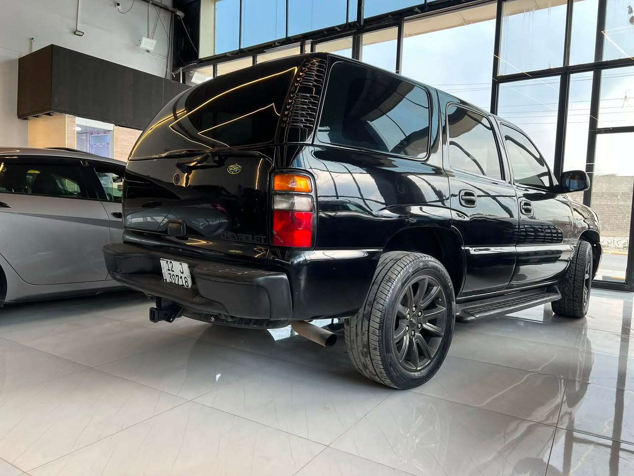 السلام عليكم 
تاهو 2005 LT
ماشية 145  الف كم
صبغ عام للجمالية فقط 
مابيها اي ظرر
المكان بغداد 
السعر 105
للاستفسار ***********
