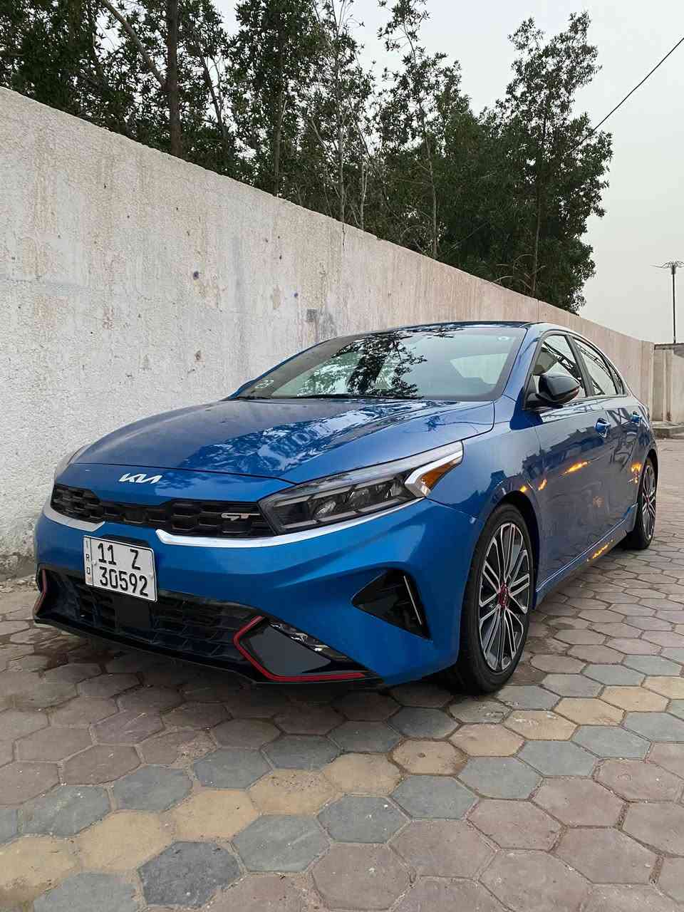 السلام عليكم للبيع  فورتي جيتي 🩶
Kia Forte GT 2023  

موديل ٢٠٢٣

رقم بغداد حره تحويل ثاني يوم

ماشيه ٤١ ميل جديدة جداََ

كير Dct دبل كلج 7نمر 

مكينه 1.6 تيربو  201hp طياره 🔥

مواصفات GT معروفه فول1/1 اعلى واخر شي بل فورتي  

فتحة سقف (سلايد)

بصمه أبواب وتشغيل عن بعد 

صندوك ذكي يفتح عند الاقتراب

شاحن وايرلس 

اشاير مري 

شفتات ستيرن 

رادار جانبي

رادار امامي 

رادار تحديد مسار 

اوتو هولد

ايقاف ذاتي 

مثبت سرعه 

قيادة ذاتيه

مانع انزلاق 

هاند بريك كهرباء

تبريد قطعتين 

شاشة جبيره 9انج 

كشنات جلد كهربائي
تدفئه تبريد كشنات  

اناره داخليه بل أبواب وبل دشبول علامه الGT الوان عديده

 سستم صوت 🔉harman kardon

تبريد بيانو +مناخ منفصل

العنوان / الناصرية مركز 
السعر / ١٥٥ وبيه مجال بسيط جداً 
للاستفسار / *********** 
متواجد ع خاص
