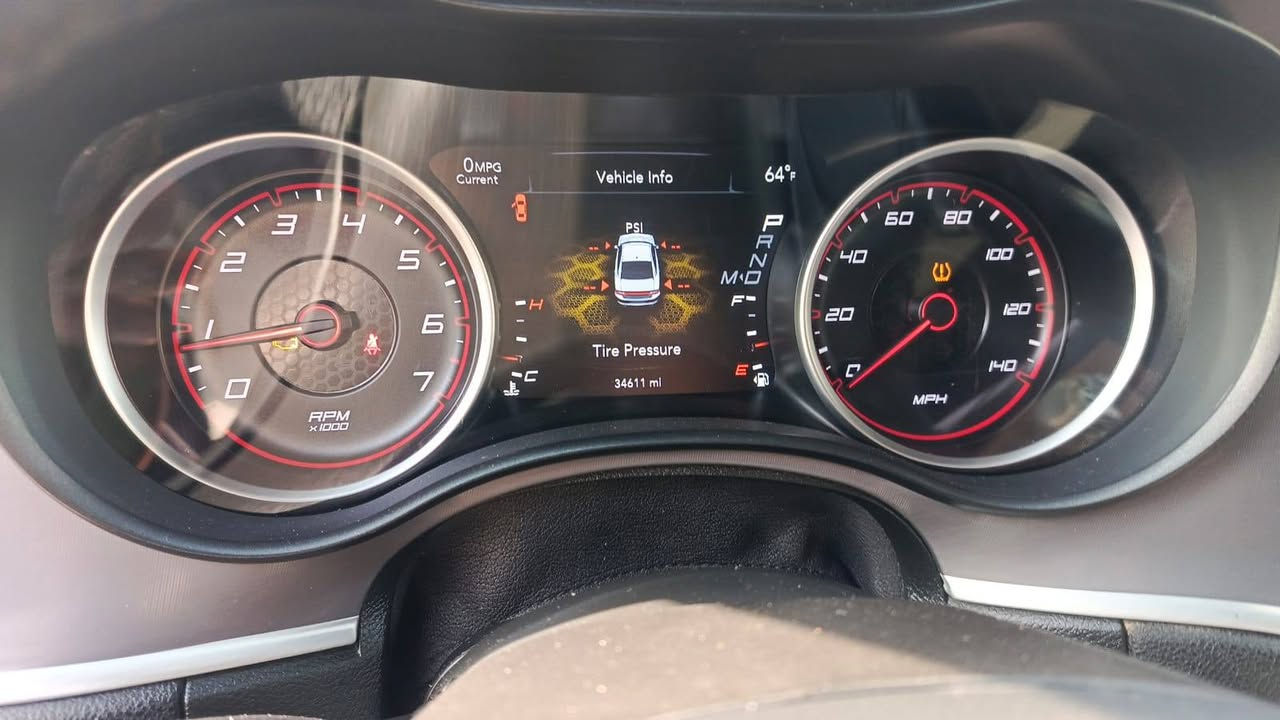 للبيع موديل 22 رقم بغداد ماشيه 30 تقرير غرق جاهزه شغاله من امريكا مكفوله السعر 265//// ***********
