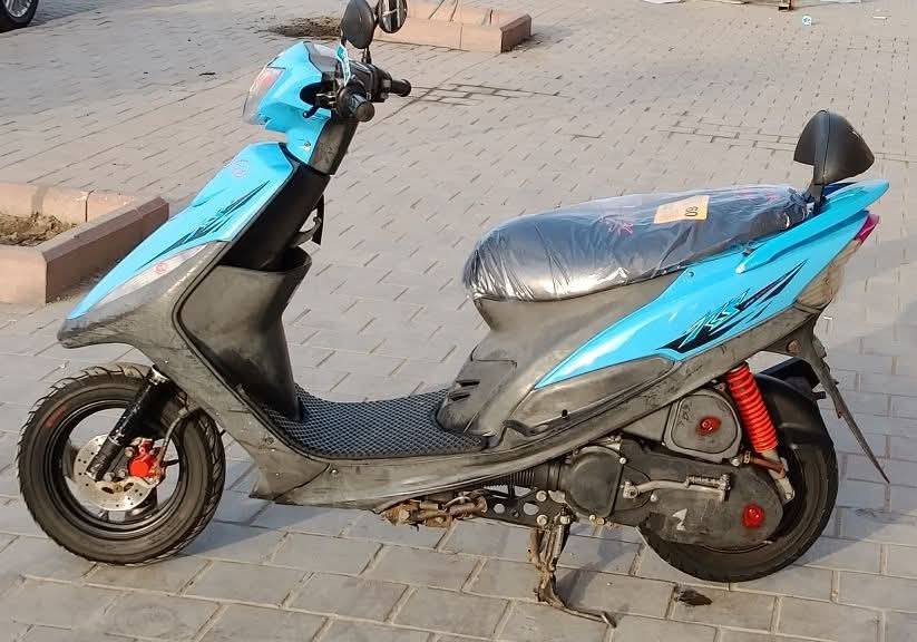 سلام عليكم دراجه ماكس عدله لبيع نضافه فول مال رمبه اكفلك من البرغي انطيك ضمان  مامفتوحه السعر 950 وبيه مجال بصيط بغداد الدوره الرقم ***********
