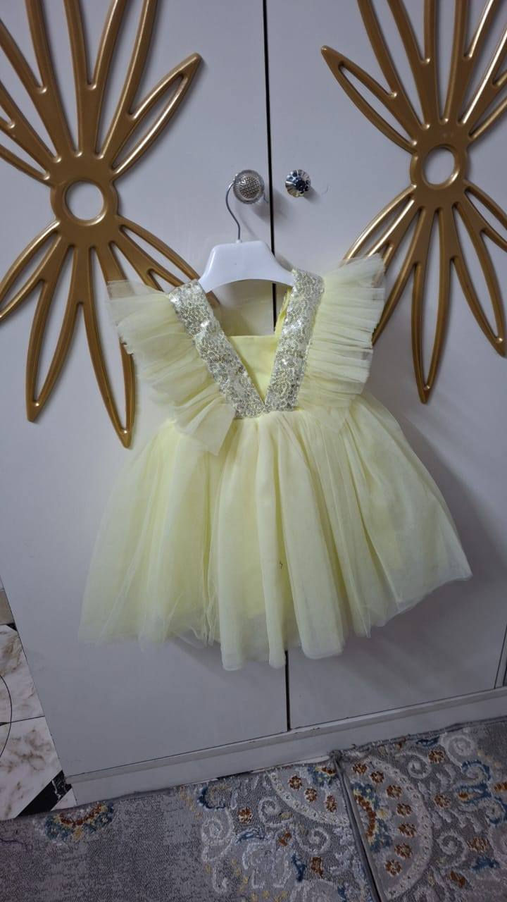 عل ١٠ الأصفر عمر سنه ونص مارؤني سنه ونص وبنفسجي  هم على٣ سنوات ملبوس مره واحده التحب تراسلني  خاص   وزركه عل ٤ سنوات  ملبوسات مره واحده ما عندي توصيل


**إذا كنت صاحب هذا الإعلان وتريد حذفه لأي سبب، رجاءا أرسل رسالة إلى الدعم الفني**