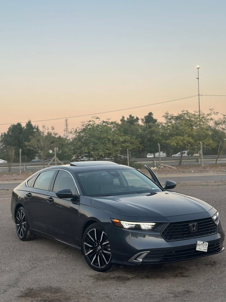 هوندا اكورد 2023 تورنك اعلى فئة
السيارة ماشية 56
• مكينة 2000 هايبرد تنفس طبيعي
• شفتات ستيرن 
• شاشة كبيرة
•كشنات جلد
•فتحة سقف 
• كاميرا خلفية    
• رادار امامي
• مانع تصادم
• محدد مسار 
• داتا شوو
•بصمه تشغيل ابواب 
• مثبت سرعة
• مانع انزلاق
• دخول ذكي 
• إنارة ترحيبية
• هندبريك كهرباء 
• أوامر صوتية
• 3 أنظمة قيادة
تشغيل عن بعد 
كشن كهرباء 
شفتات ستيرن 
تبريد قطعتين 
خزن ميموري 
حساس امامي 
حساس خلفي
كشنات اثنين كهرباء مواصفات التورنك معروفه  السعر 17000$
‎*********** واتساب العامرية بغداد
