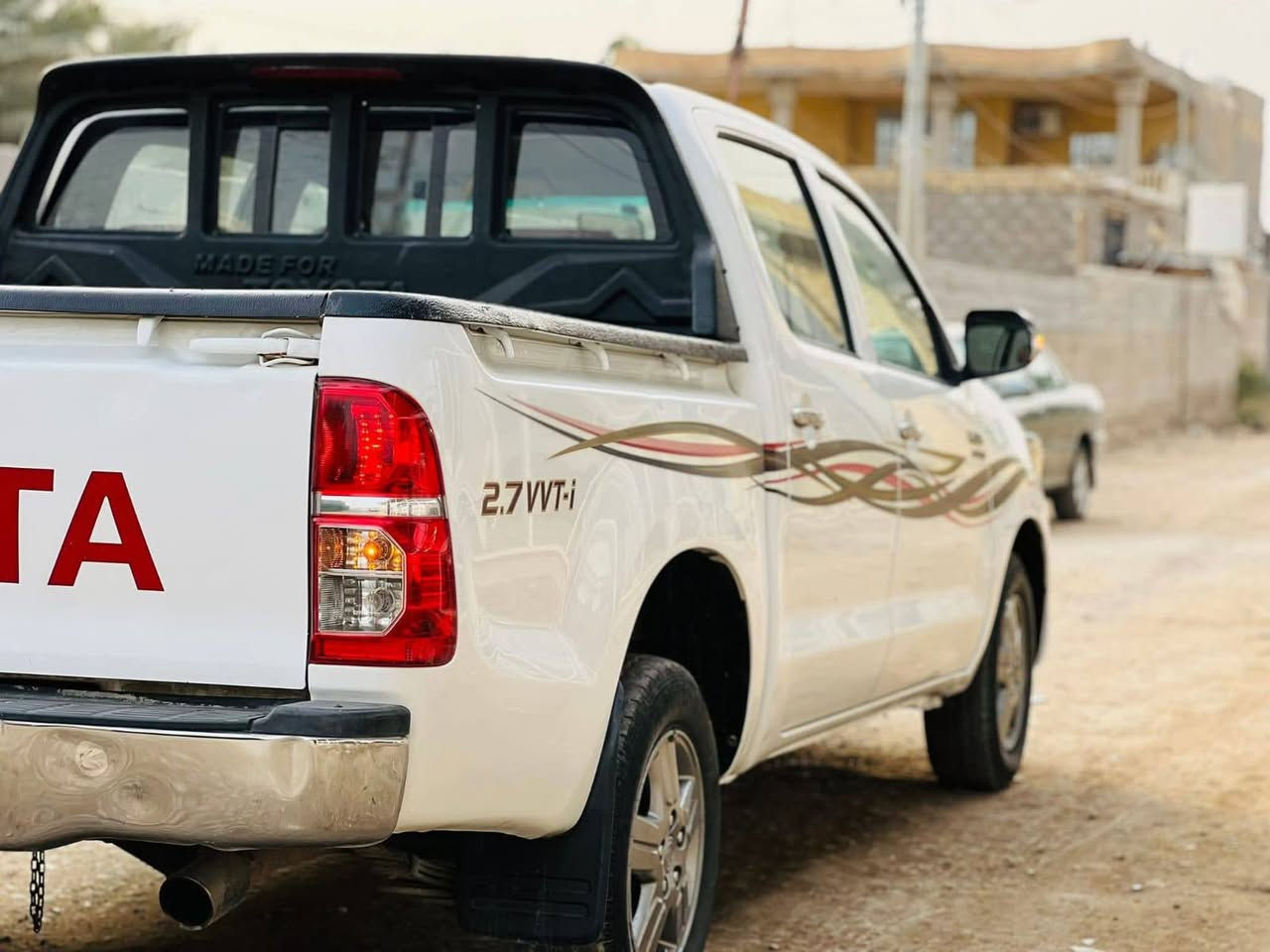 اسلام عليكم احبتي مكلف بنشر 
سياره للبيع تويوتا هايلوكس دبل قماره                                     موديل : 2015 
مكينه :2700
سعر : 228ورقه
الموصفات:كويتي فول كفاله عامه
الموقع📍 :ذي قار  
تحويل ثاني يوم 
الاستفسار الانتصل***********
